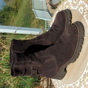 La Canadienne mahogany suede Chelsea boots 6-7